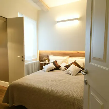 Apartamento Oltrarno's Sweet Rose - Free Parking! *